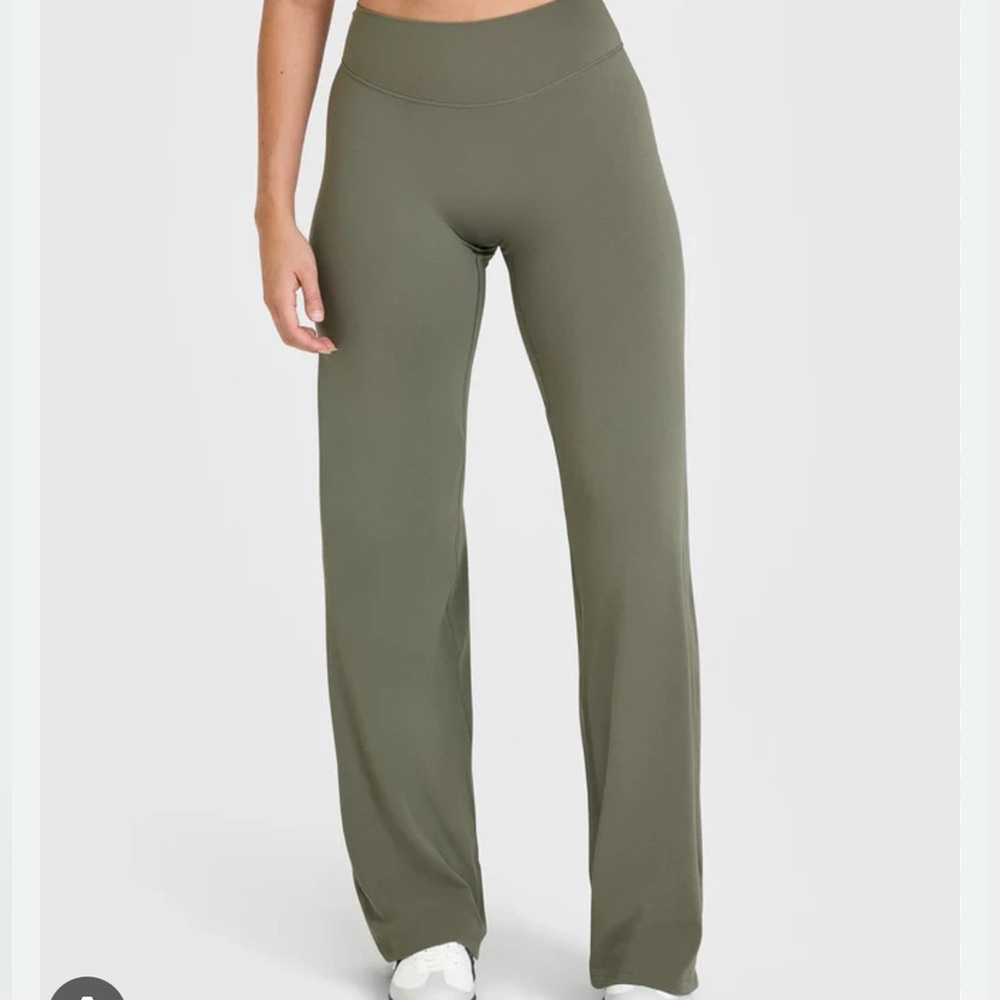 Oner Active Soft Motion Straight Leg Bottoms - Regular Length (Alpine Green)